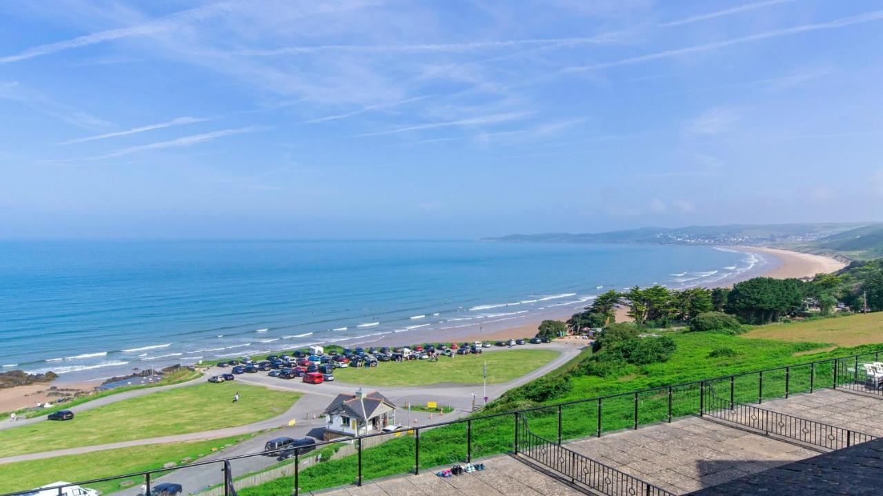 Clifton Court Apt 23 With Seaviews & Heated Pool Lägenhet Croyde Exteriör bild