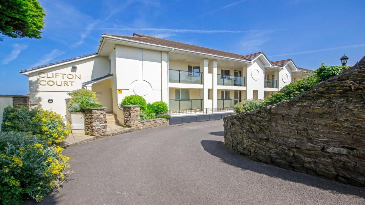 Clifton Court Apt 23 With Seaviews & Heated Pool Lägenhet Croyde Exteriör bild